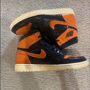Air Jordan 1 Retro High OG Shattered Backboard 3.0